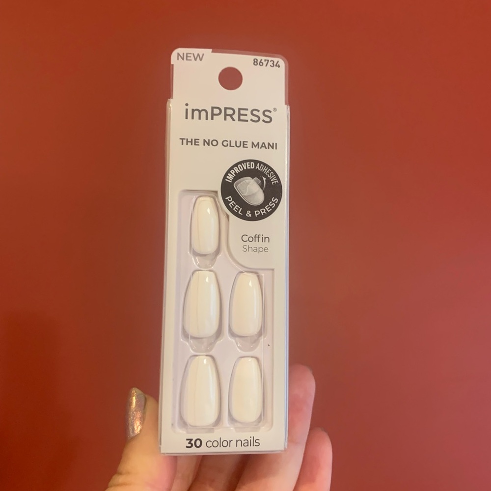 New - imPRESS press on nails - white coffin shape